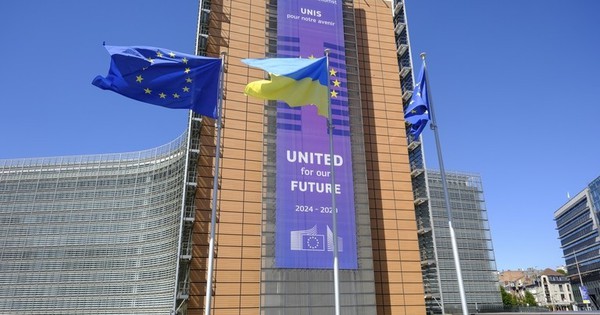 Brussels cảnh báo EU sẽ chịu thiệt hại nếu không khai thác tài sản đóng băng