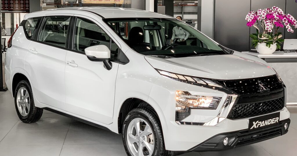 Chưa tới 500 triệu đã mua được "vua xe 7 chỗ"