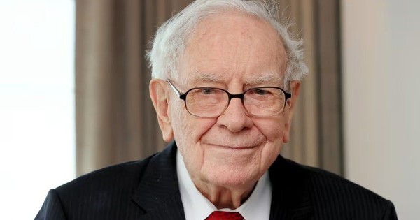 Bức thư chia tay cuối cùng của Warren Buffett:’Tôi sẽ yên lặng hơn’