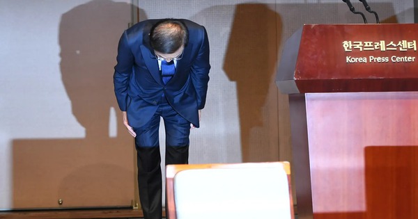 Samsung vừa mới phải đăng bài "xin lỗi" nhưng chỉ thấy người dùng vào "haha", chuyện gì đang xảy ra vậy?