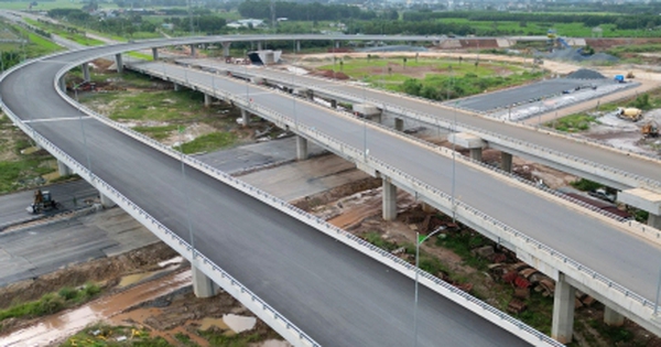 Toàn cảnh tuyến đường nối sân bay Long Thành trước ngày thông xe