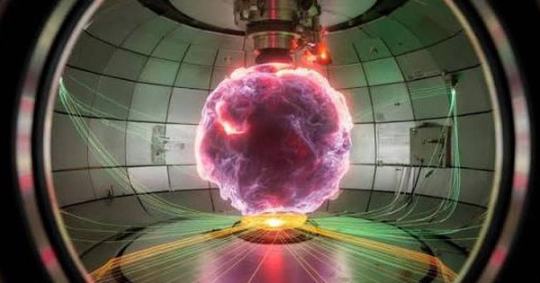 Công bố đoạn phim đầu tiên bên trong lò phản ứng tổng hợp hạt nhân 20 triệu độ