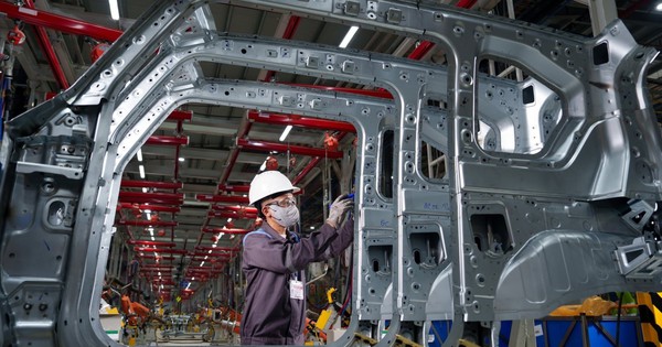 Tỷ phú Phạm Nhật Vượng tăng vốn công ty thép lên 15.000 tỷ đồng sau khi tìm được "chiến tướng"