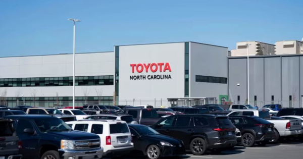 Toyota sẽ đầu tư 10 tỷ USD vào Mỹ trong 5 năm, vừa khánh thành nhà máy pin siêu 'khủng'
