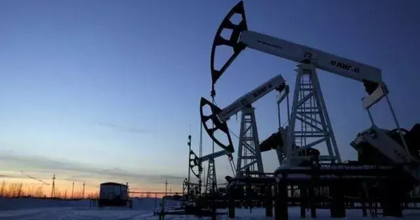 Dự báo dư cung dầu hơn 4 triệu thùng/ngày năm 2026