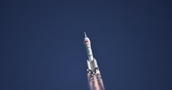 Số phận ba phi hành gia Trung Quốc nhường tàu giải cứu giờ ra sao?