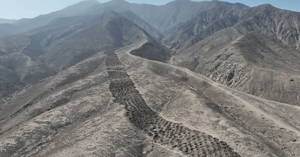 Bí mật về 5.200 chiếc hố trên dãy Andes dần hé lộ