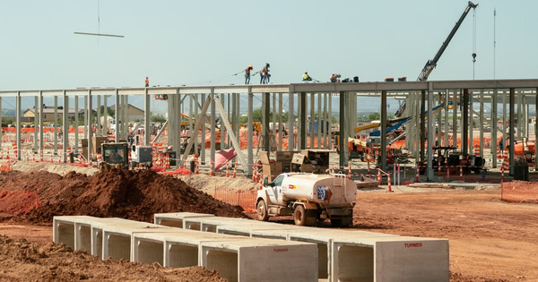 Nguy cơ nhà máy điện 'ma' từ cơn sốt AI: Người tiêu dùng và hộ gia đình sẽ phải trả giá cho bong bóng công nghệ