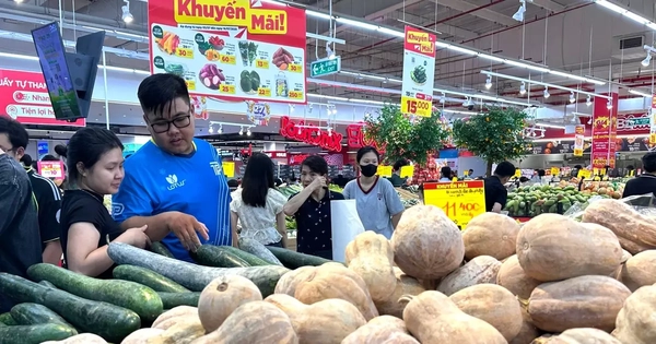 Thủ tướng yêu cầu kiểm soát lạm phát, giữ vững ổn định kinh tế vĩ mô