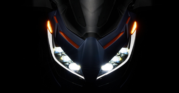 Xe ga chuyên phượt của Honda vừa về VN đã gặp khó: Đối thủ ra mắt 2 xe 'trang bị tận răng' giá rẻ hơn