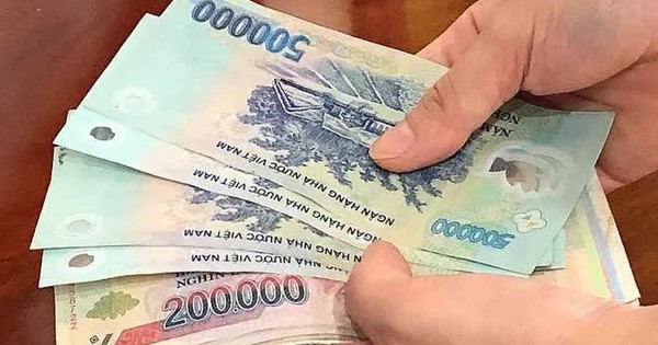 Nghỉ việc do bão lũ, ngập nước, người lao động có được nhận lương?