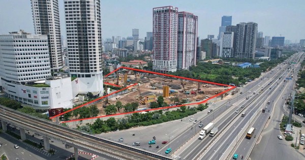 Một công ty muốn rời sàn chứng khoán sau khi bán đất vàng 3 mặt tiền cho Sun Group thu về 5.800 tỷ đồng