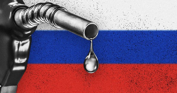 Buồn của dầu Nga: Một quốc gia vừa giảm nhập khẩu đến 2/3 sản lượng, hơn 48 triệu thùng dầu đang lênh đênh trên biển, doanh thu thấp nhất trong 2,5 năm