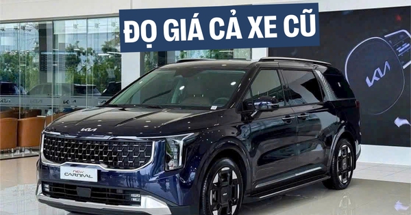Kia Carnival giảm giá tới 100 triệu tại đại lý, giá thực tế chỉ ngang xe đã qua sử dụng