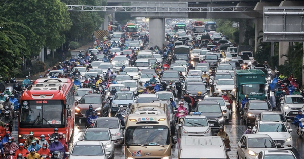 Hà Nội sẽ cấm xe chạy xăng dầu theo giờ trong Vành đai 1 từ ngày 1-7-2026