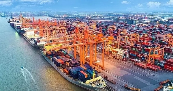 Việt Nam có tiềm năng lớn phát triển cảng xanh, thông minh