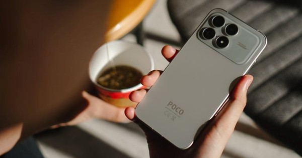Một dòng smartphone ‘vua hiệu năng giá tốt’ vừa được đưa trở lại Việt Nam: Giá 17 triệu mà chip đỉnh nóc, loa công nghệ Bose, pin lớn nhất phân khúc