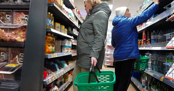 Kinh tế Nga bắt đầu lộ dấu hiệu 'báo động'?: Tăng trưởng GDP tụt dốc, người dân 'thắt lưng buộc bụng', hàng loạt ngành sản xuất, xuất khẩu trì trệ