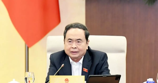 Nghị quyết của Ủy ban Thường vụ Quốc hội về công tác cán bộ