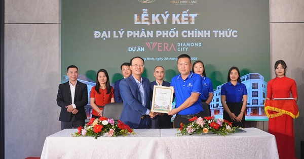 Lễ ký kết với các đại lý phân phối dự án Vera Diamond City Quảng Ninh