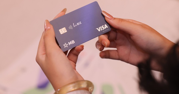 Thẻ doanh nghiệp đa năng MB Hi BIZ: Quản trị tinh gọn, giao thương quốc tế