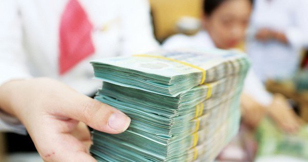 Lượng tiền kỷ lục của người dân đang gửi ngân hàng