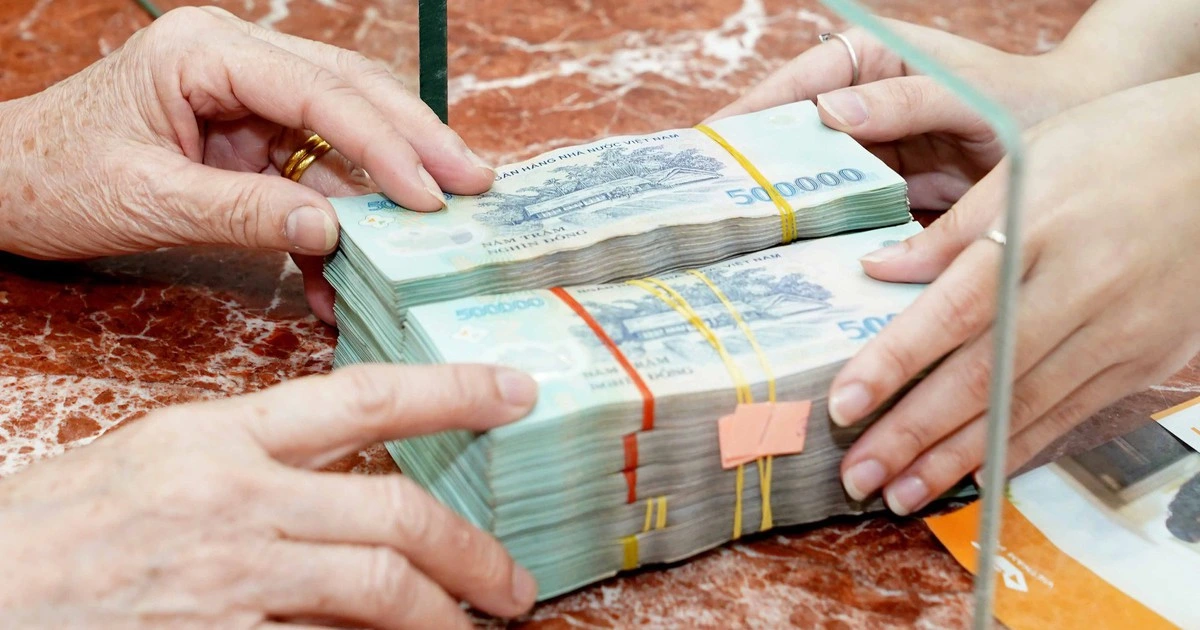 Lãi suất tiết kiệm tăng cao, gửi 500 triệu đồng sẽ được bao nhiêu?