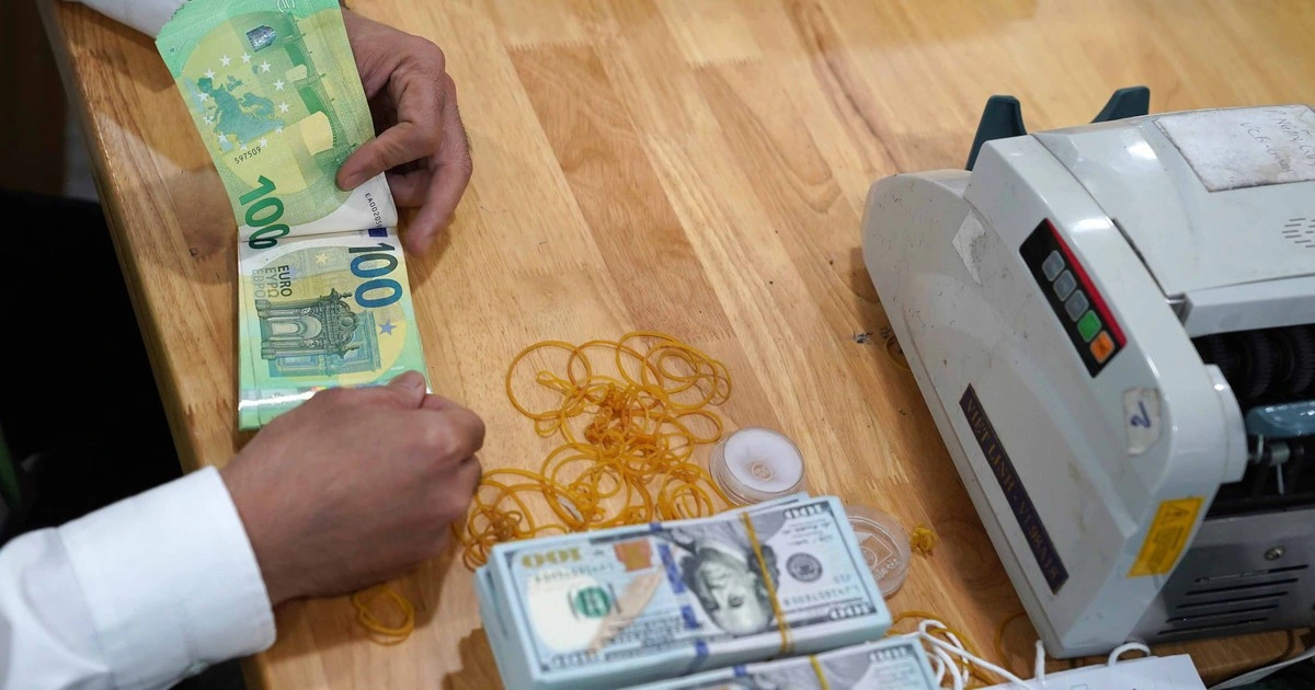 Giá USD hôm nay 30.11.2025: Cùng euro, bảng Anh đồng loạt đi lên