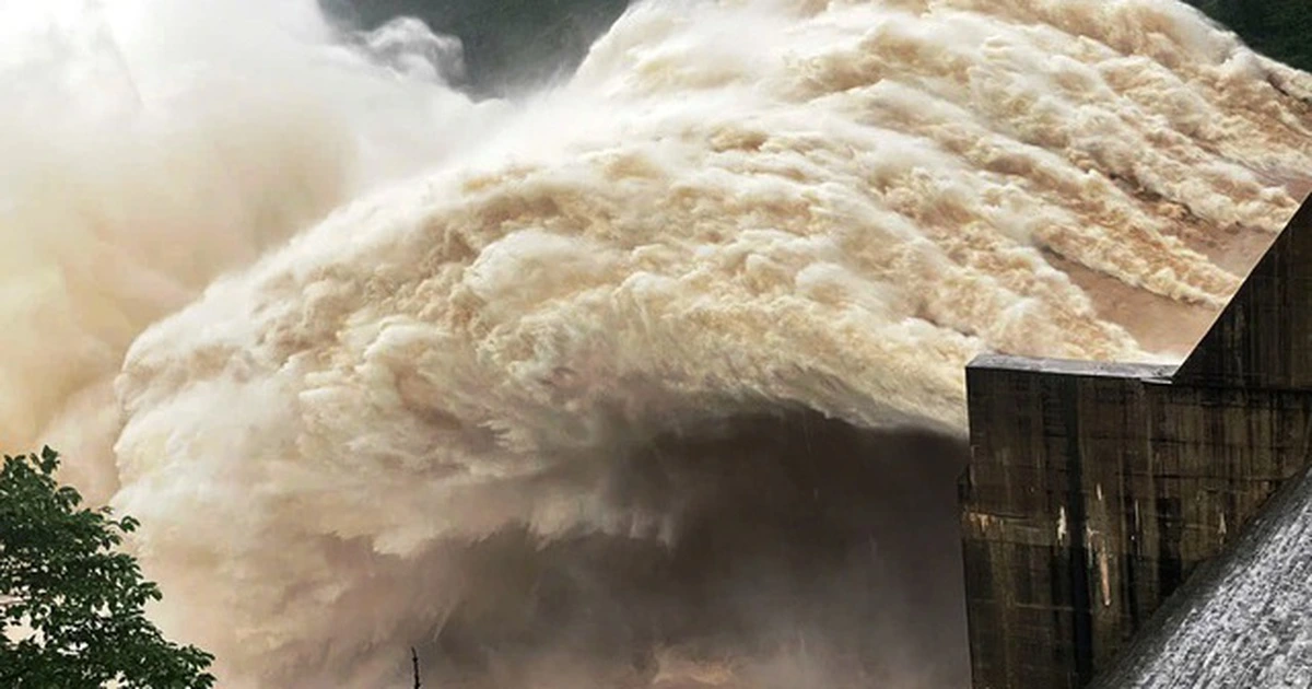 Không chỉ công suất điện gió, điện than và điện khí cũng bị cắt giảm mạnh