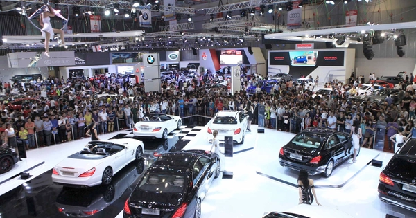 Sắp áp dụng lệ phí trước bạ mới, lo giá xe biến động