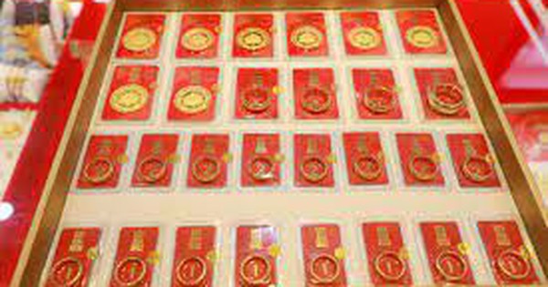 1/12: Giá vàng thế giới tăng 4 tháng liên tiếp, giá vàng trong nước tăng đến 4,9 triệu đồng sau 1 tuần