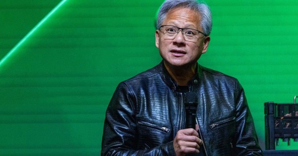Nvidia thừa nhận dự án AI 100 tỷ USD lớn nhất lịch sử với OpenAI vẫn chưa được ký sau 2 tháng tuyên bố, cảnh báo bong bóng giống thị trường tiền số