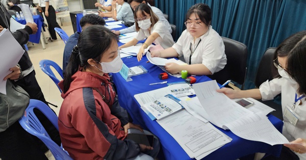 Thêm nhiều đối tượng bắt buộc tham gia bảo hiểm thất nghiệp từ ngày 1-1-2026