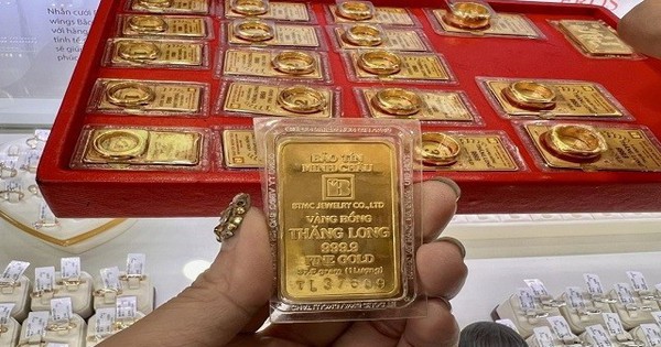 Sáng 5/12: Giá vàng SJC, vàng nhẫn đảo chiều tăng