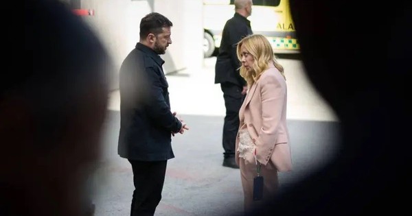 Các nước EU bắt đầu cắt viện trợ