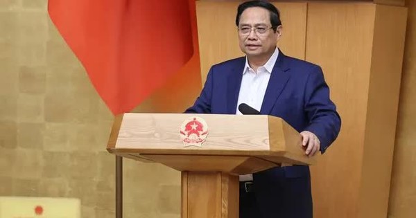 Áp lực lớn về lạm phát, giá vàng và bất động sản neo cao