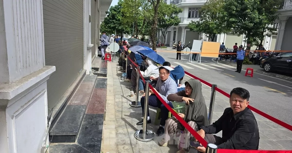 Hết cảnh xếp hàng mua nhà ở xã hội, người dân Hà Nội chỉ cần điền mẫu trên iHanoi