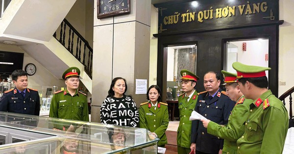Bắt vợ chồng chủ tiệm vàng nổi tiếng ở Thanh Hóa