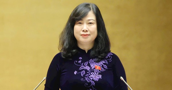 Phụ nữ sinh đủ 2 con được hỗ trợ tiền, nghỉ thai sản 7 tháng