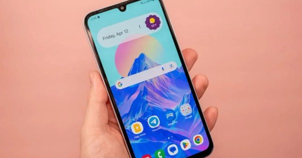 Vượt cả điện thoại Trung Quốc, mẫu máy giá rẻ Samsung gây bất ngờ khi bán chạy nhất thế giới: Giá chỉ 5tr