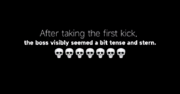 Robot hình người Trung Quốc đá CEO công ty ngã lăn quay