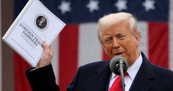 Ông Trump đề nghị tiếp quản tài sản của Lukoil mà... không cần thanh toán