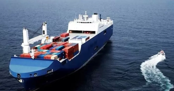 Mỹ đột kích con tàu đang trên đường đến Iran, thu giữ linh kiện quân sự