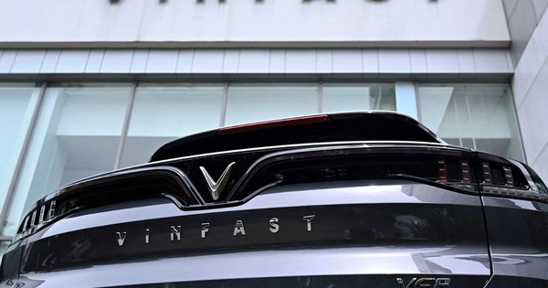 Báo Ấn Độ: VinFast lọt top 5 doanh số xe điện, vị thế thống trị của thương hiệu nội địa số 1 nước này đang bị đe dọa?