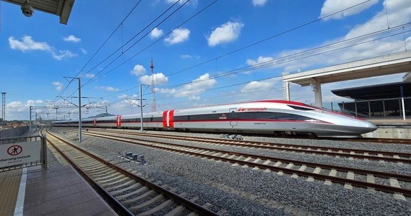 Indonesia chật vật với dự án đường sắt tốc độ cao: Lỗ 260 triệu USD/năm vì không đủ hành khách