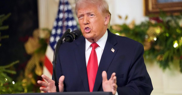 Tổng thống Trump: Nước Mỹ 'hoàn toàn chết' trước khi trở thành 'quốc gia nóng nhất thế giới'