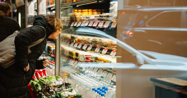 Lạm phát Mỹ bất ngờ giảm mạnh: Giới chuyên gia đồng loạt cảnh báo 'đây không phải tín hiệu đáng mừng'