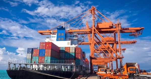 Kim ngạch xuất nhập khẩu 2025 có thể đạt kỷ lục 920 tỷ USD
