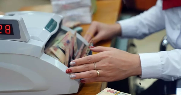 Vì sao lãi suất huy động tăng mạnh cuối năm?