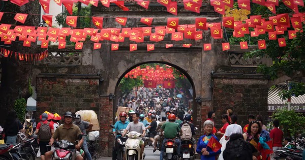 Lần thứ 2 "thoát hiểm" thành công, kinh tế Việt Nam vượt 1 cường quốc, tăng trưởng nhanh nhất châu Á